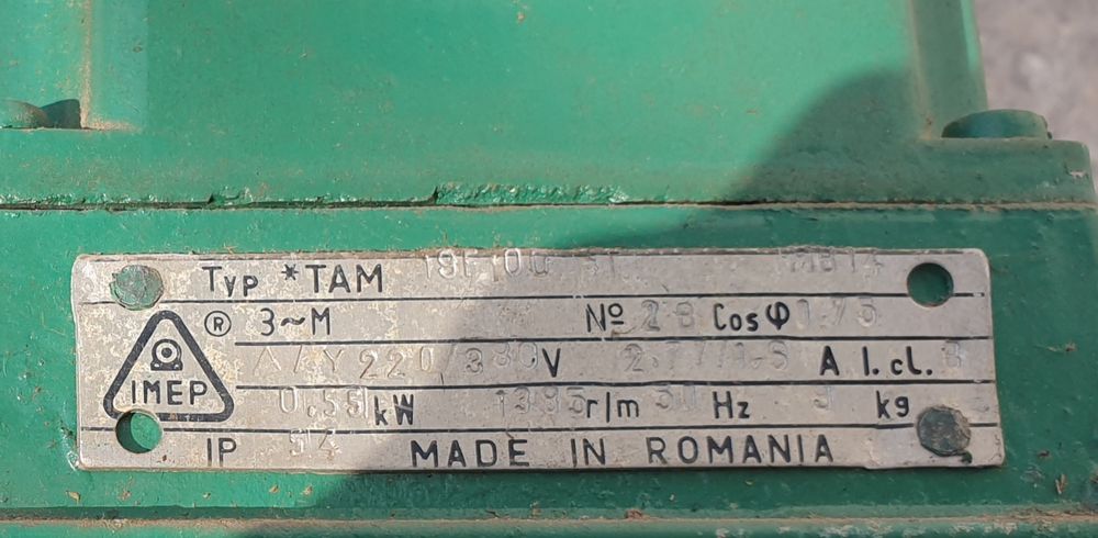 Motoare electrice trifazice nefolosite