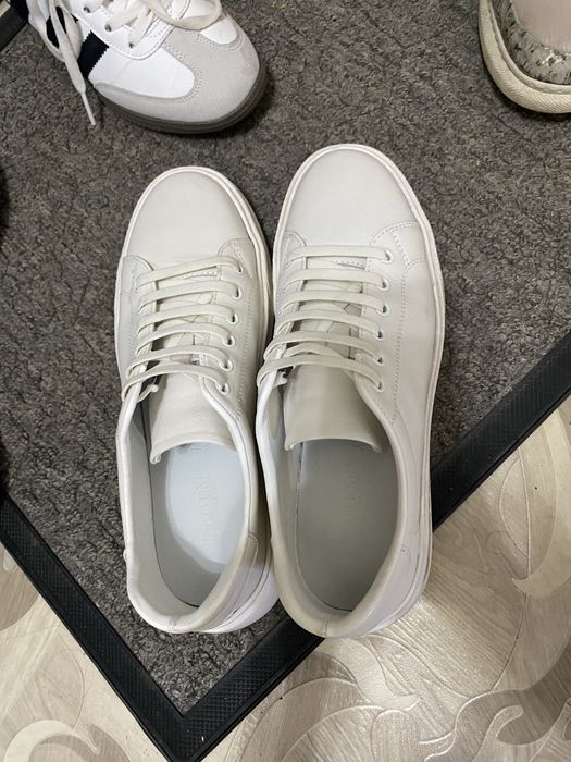 Кроссовки кожанные