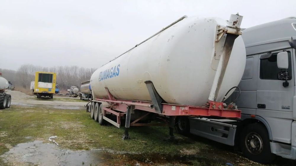 Spitzer Cisterna/Siloz SPITZER 53.000 l pentru Pulberi/Furaje/APA//Ingrasamant lichid/etc. Primul Proprietar/ Stare Buna