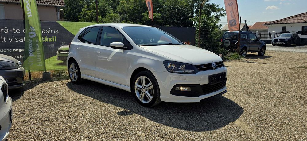 Vw Polo R-line an 2014 motor 1200 cm3 diesel aer conditionat incalzire scaune