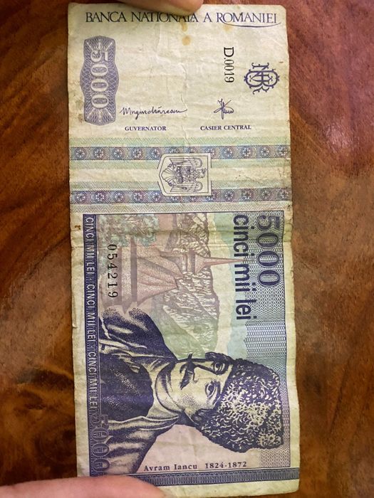 Vând bacnote de colecție