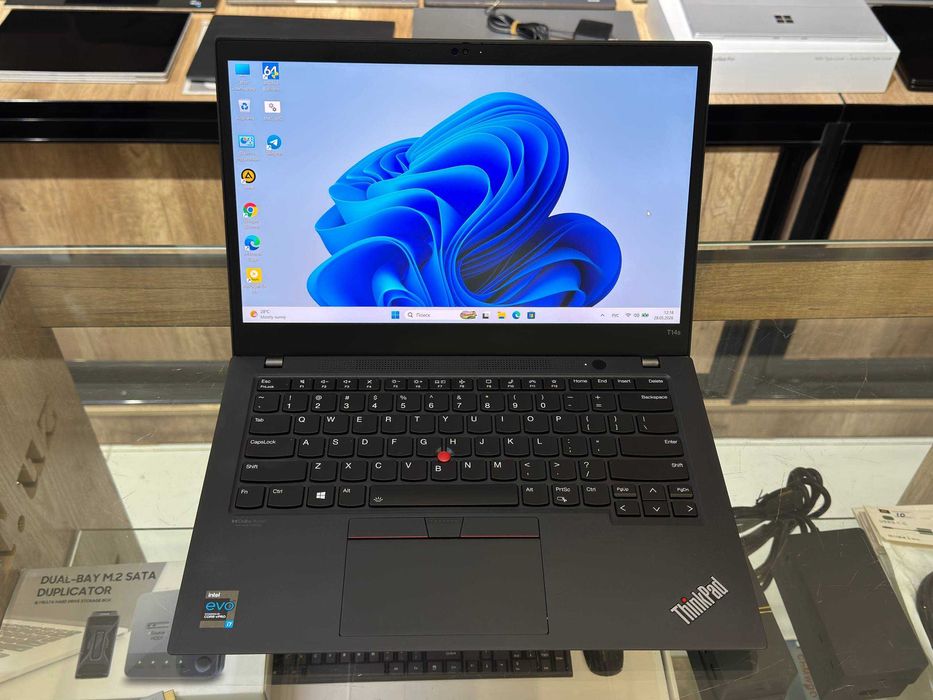 Lenovo ThinkPad T14s Gen2 4K IPS Core i7-1185G7 ram 32 ssd 512