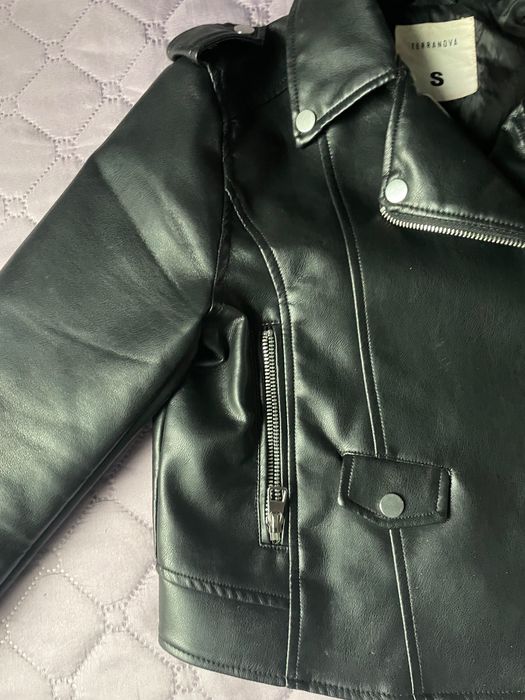 Кожено яке- без забележки