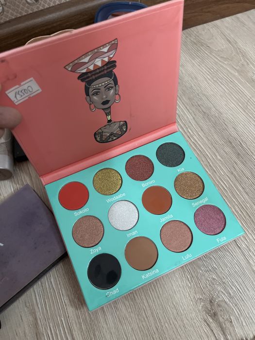 Косметика для макияжа