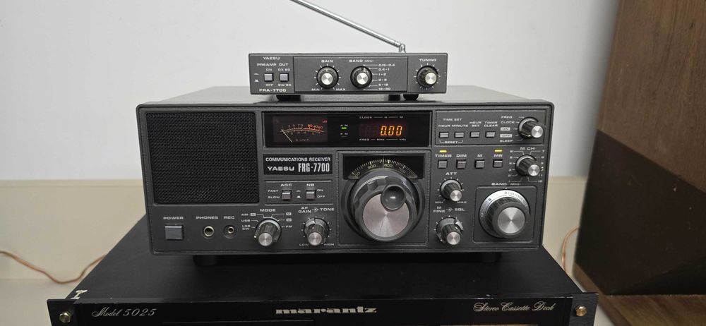 Receptor HF Yaesu frg 7700 Mizil • OLX.ro