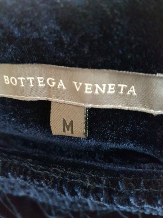 Продается брендовое платье