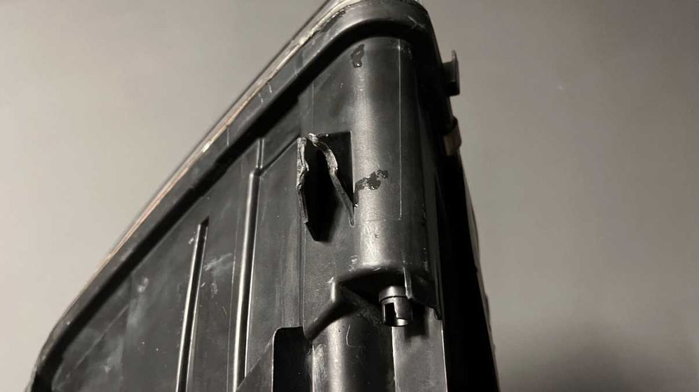 Audi A6 C5 десен фар ксенон