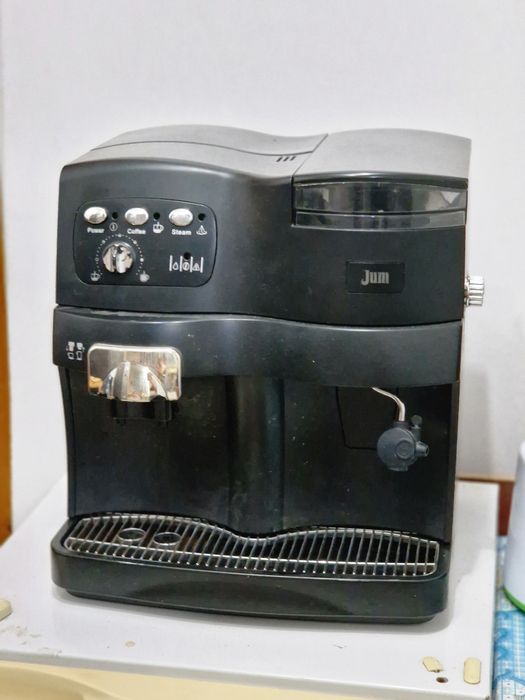 Продам Кофемашину JUM