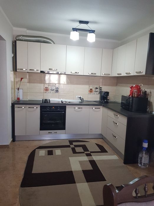 Vând apartament cu 3 camere în Târgu Lăpuș