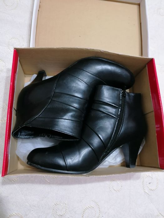 Дамски боти N:39