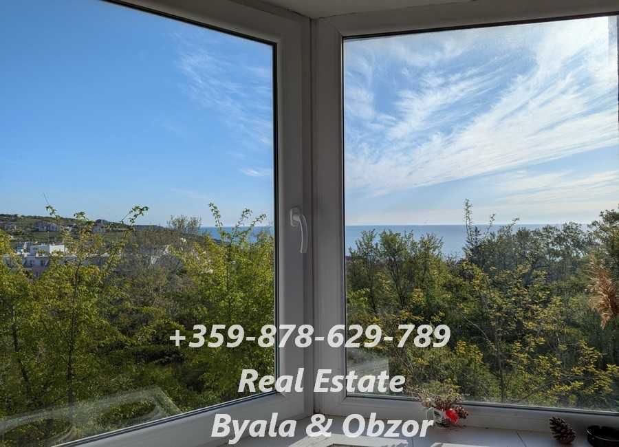 Продава се Двустаен апартамент в Бяла - 51 кв.м за 1077 €/кв.м - Снимка #1