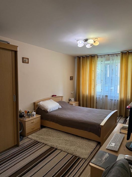 Продается 2 ком.квартира район Гор.парка