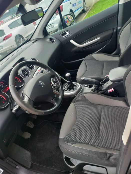 Vand Peugeot 308, motor 1.6 benzina, 2008