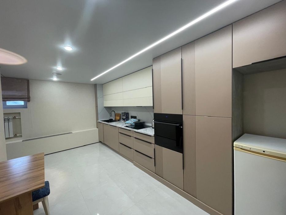 4 комнт, жк самал, 120кв