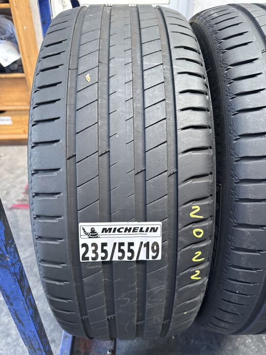 235/55/19 Michelin