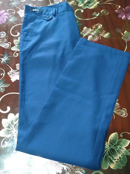 Костюм с брюками на 9-11класс