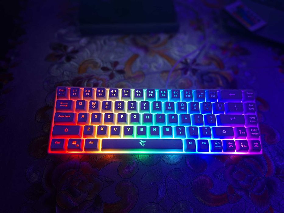 Tastatura white shark ronin