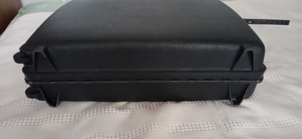 Valiză/troler mare Samsonite cu roți și tija de tragere , rigid