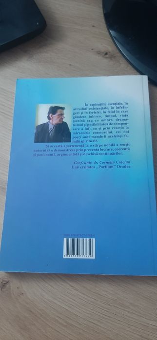 Sub raza aceluiași Luceafăr – Vasile Găurean | Editura Junimea