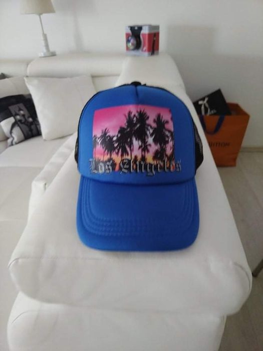 Vând șapcă  sport fashion  de calitate import Germania.