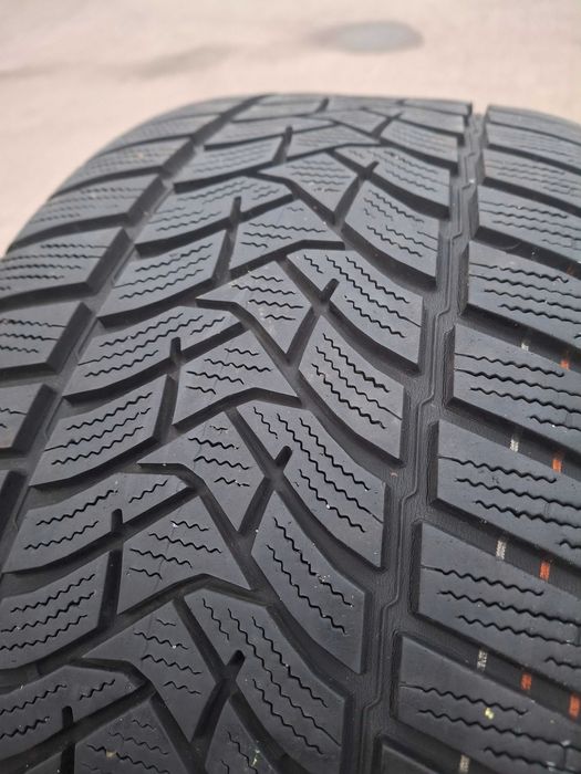 4бр. зимни гуми 225/40/18 Dunlop