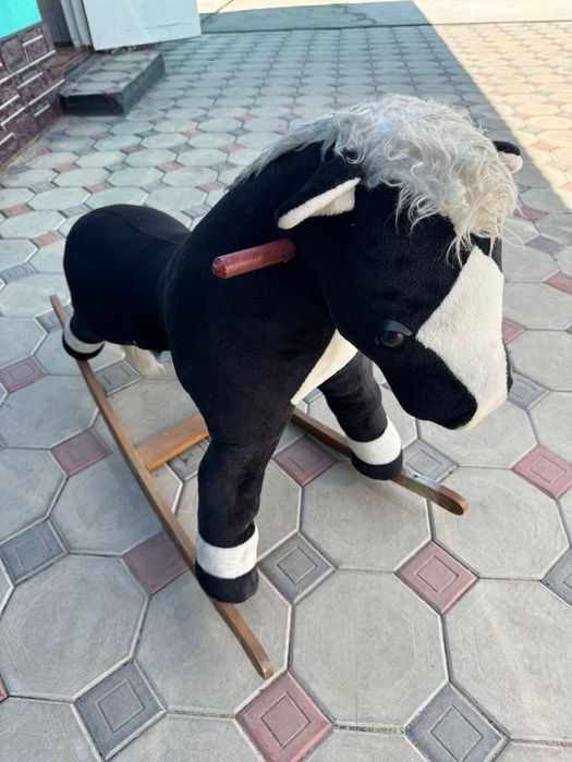 Лошадка для ребенка