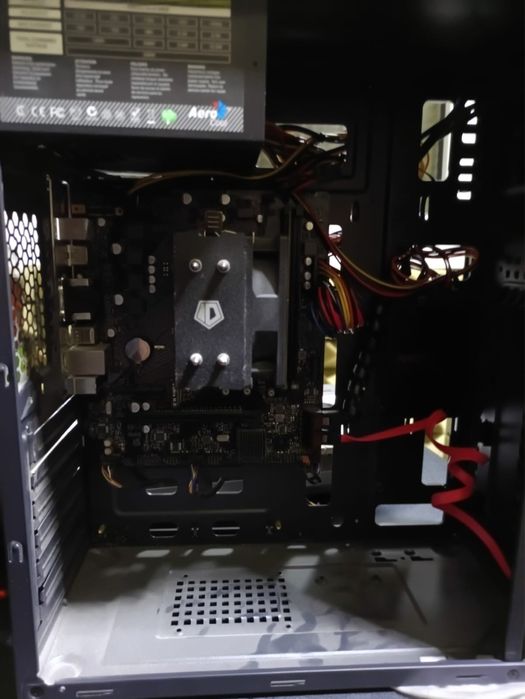 Ryzen 5 4600 G  ОЗУ 16 gb