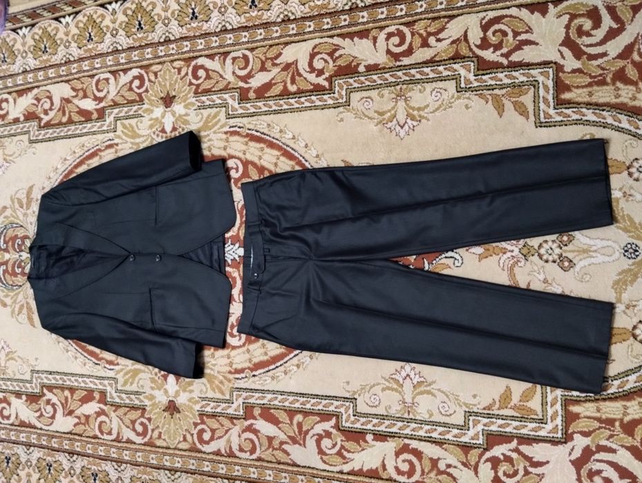 Классический костюм