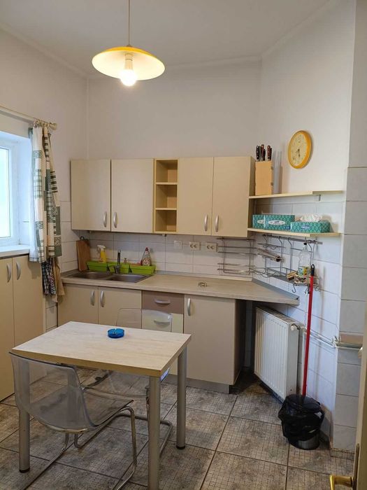 Apartament 3 camere de inchiriat