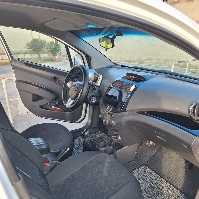 Автомобиль Спарк 2017 год.состояние отличное. Межикар 906.пропан