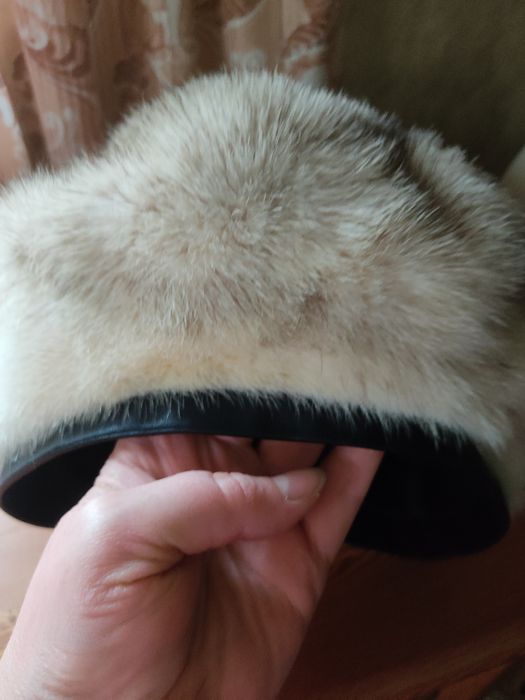 Норковый берет женский