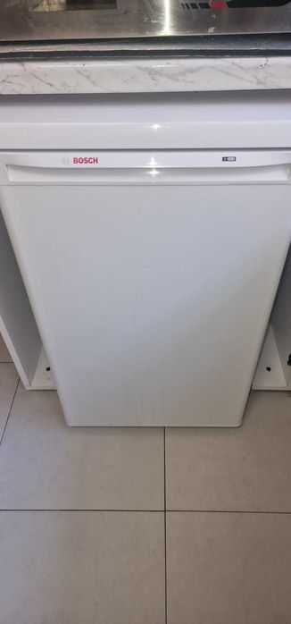 Фризер Bosch с три чекмеджета 106 л.