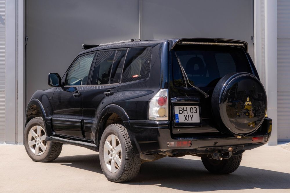 MITSUBISHI Pajero 2005 — imagine 3