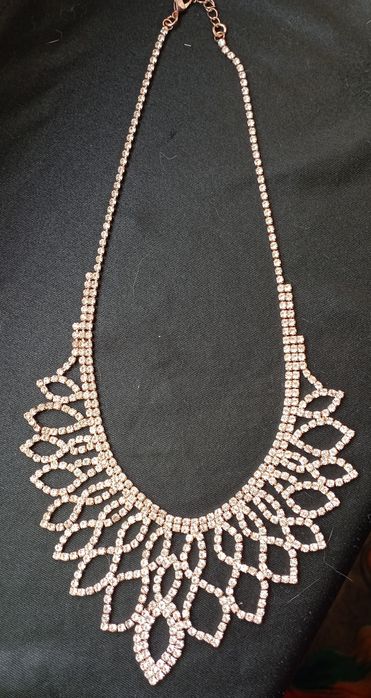 Колье (ожерелье) серебряное.