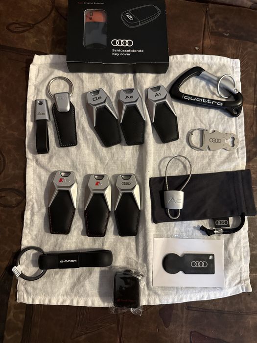 Ауди луксозни ключодържатели и аксесоари