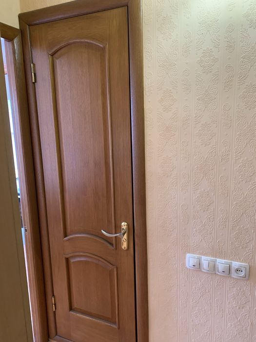 Продам двери межкомнатные Б\у