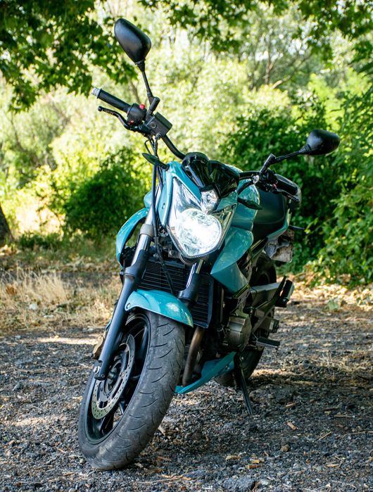 Продавам Yamaha XJ6