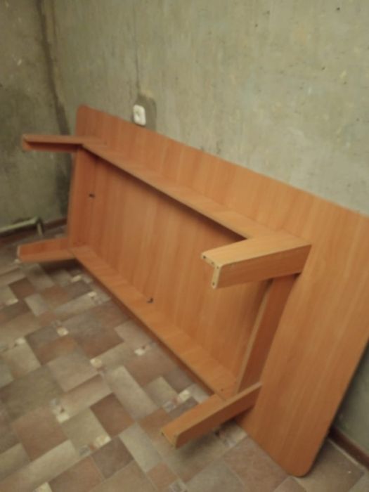 Продам стол  190/90