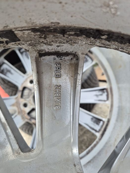 Гуми с джанти за VW Touareg