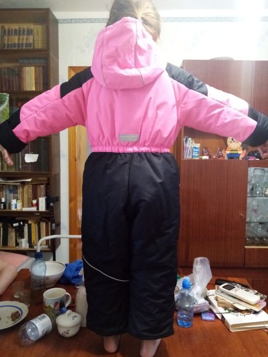 Продам комбинезон новый.