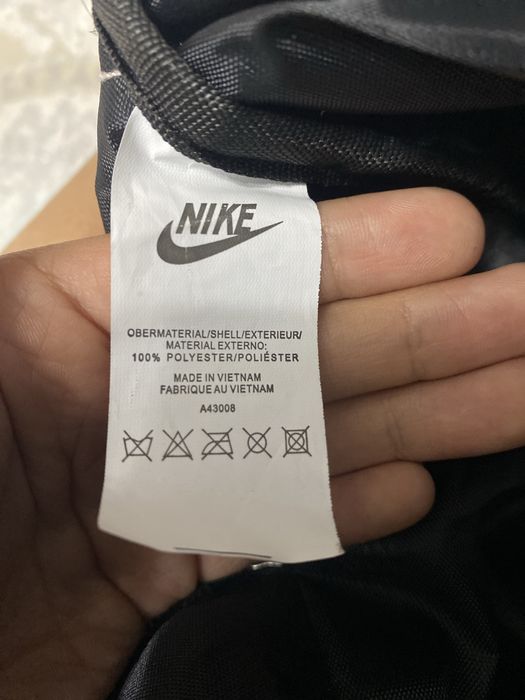 Продам сумку найк в новом состаянии