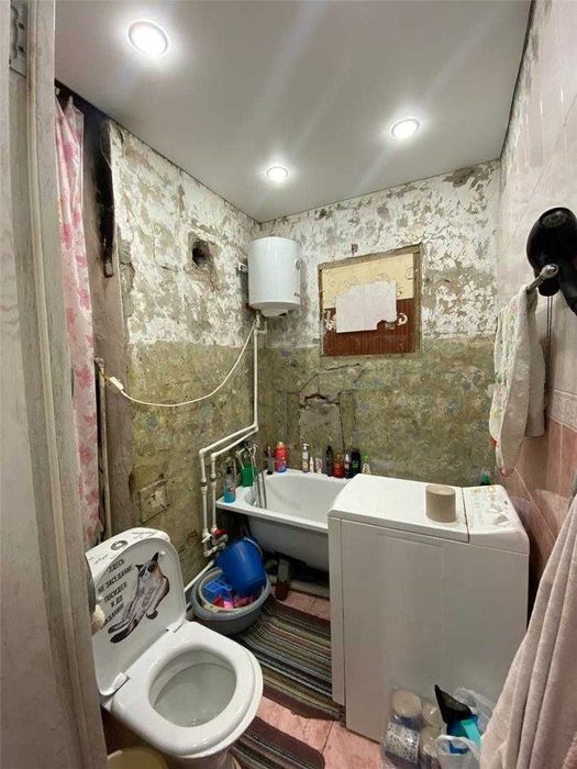 S  Продам 2-х ком на востоке