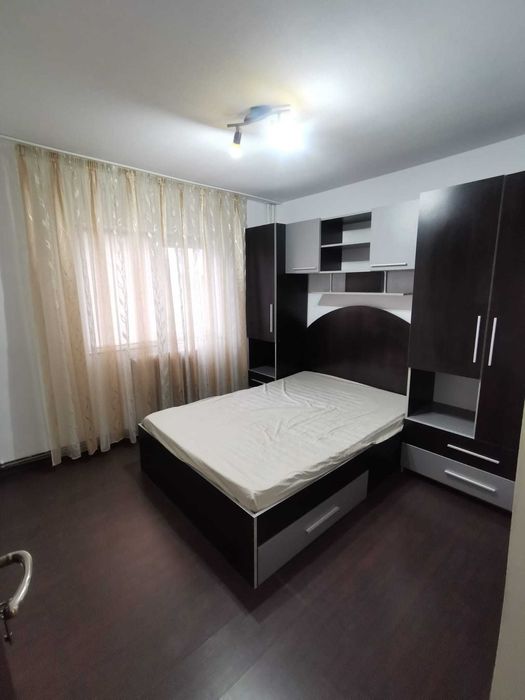 apartament doua camere decomandate