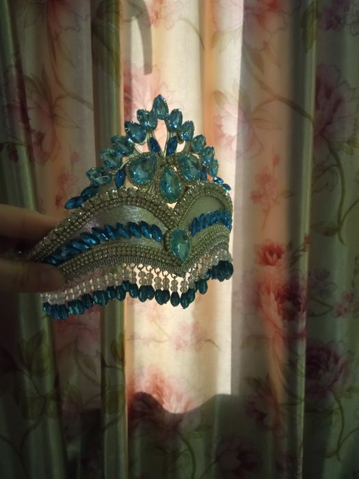 Tillaqosh kelin libosi bn taqishga