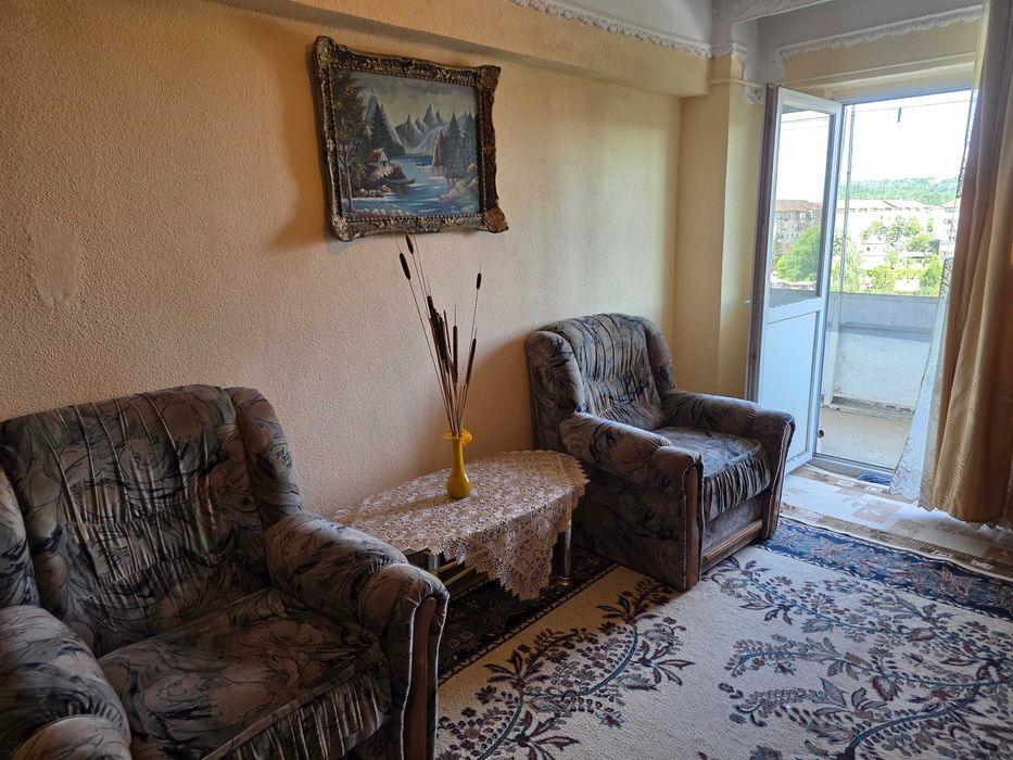 Apartment Motru central 3 camere