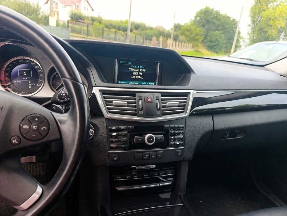 Vând Mercedes E Klasse  Avantgarde 2.2 CDI Diesel Blueefficiency euro5
