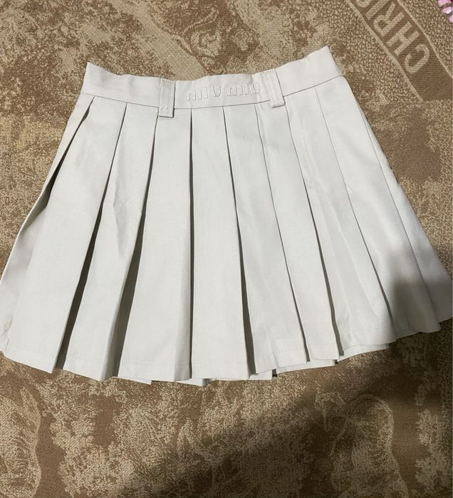Двойка с юбкой  miumiu