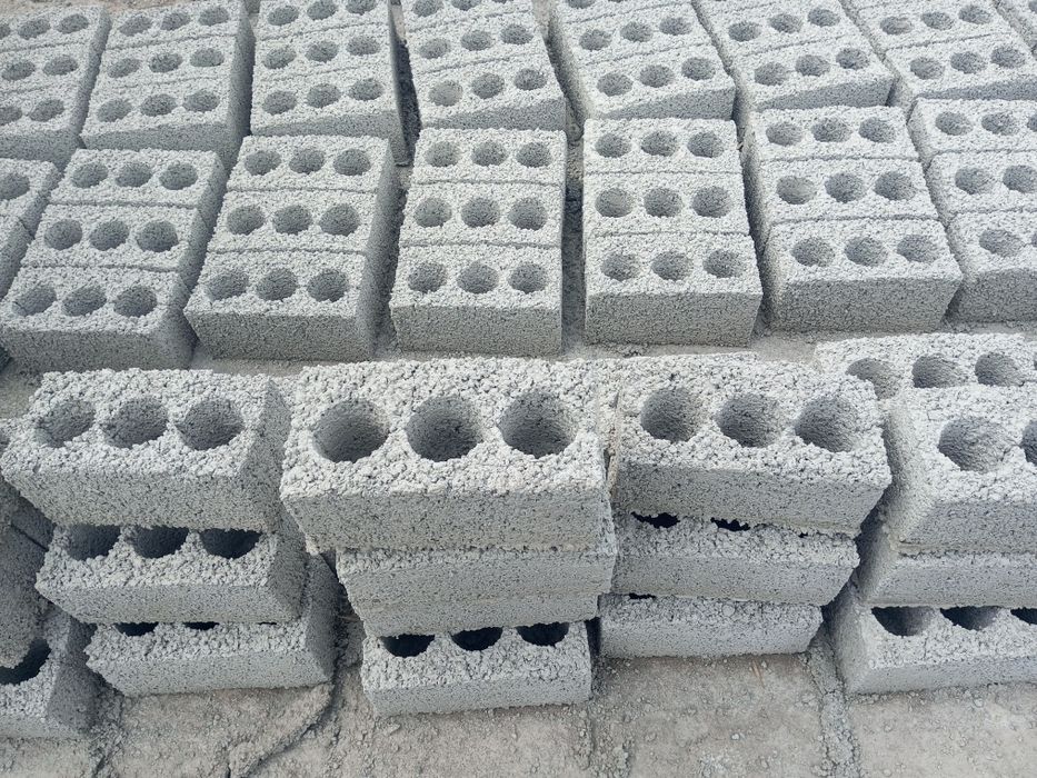 Шлакоблок доставкаси билан