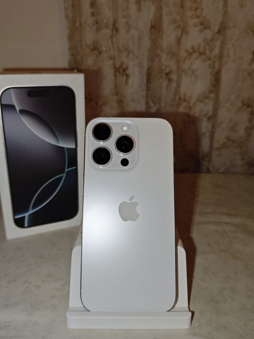 iPhone 16 pro 128 Гб аккумулятор 100%