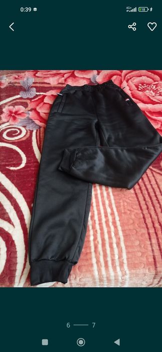 Продам женские джинсы